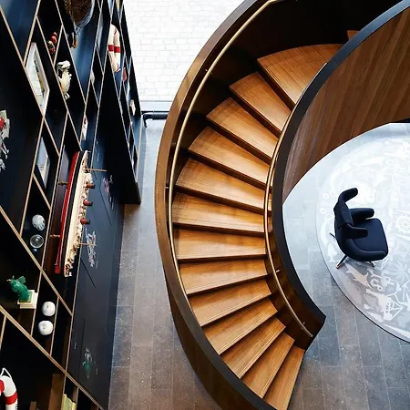 Citizenm 4*