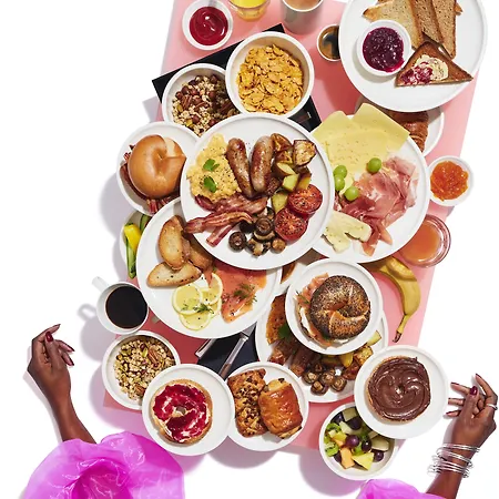 시티즌엠 호텔 4*