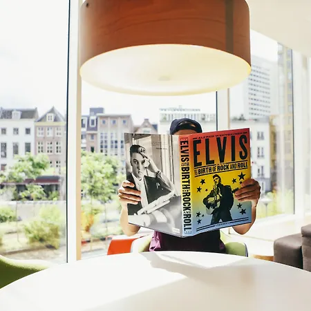 Citizenm
