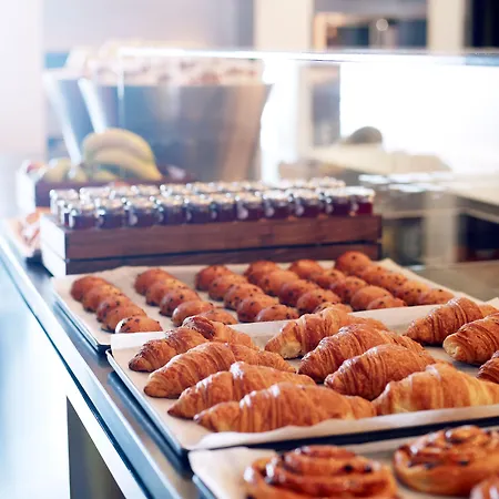 鹿特丹世民酒店 4*